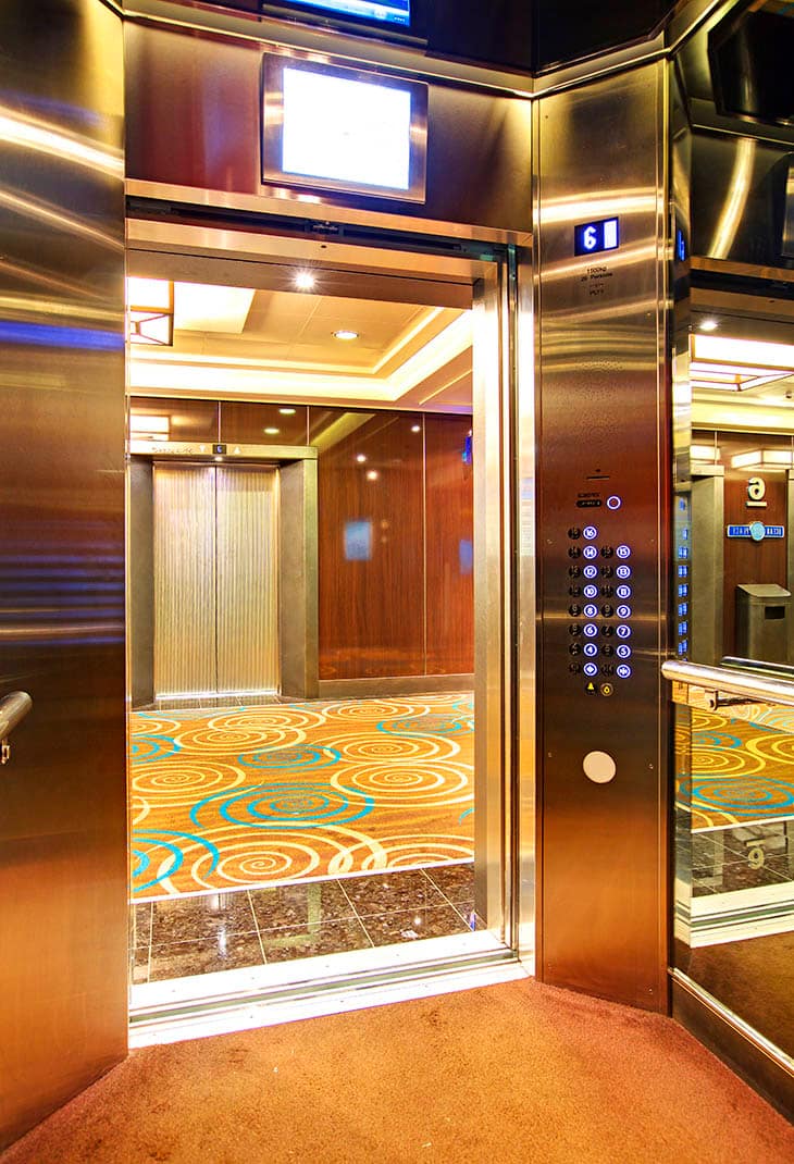 img_inside-elevator-2nd-view_730x1070