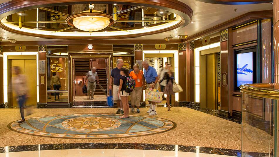 img_regal-princess-people3_951x535